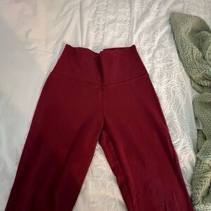 Waist-cinching Yoga Leggings